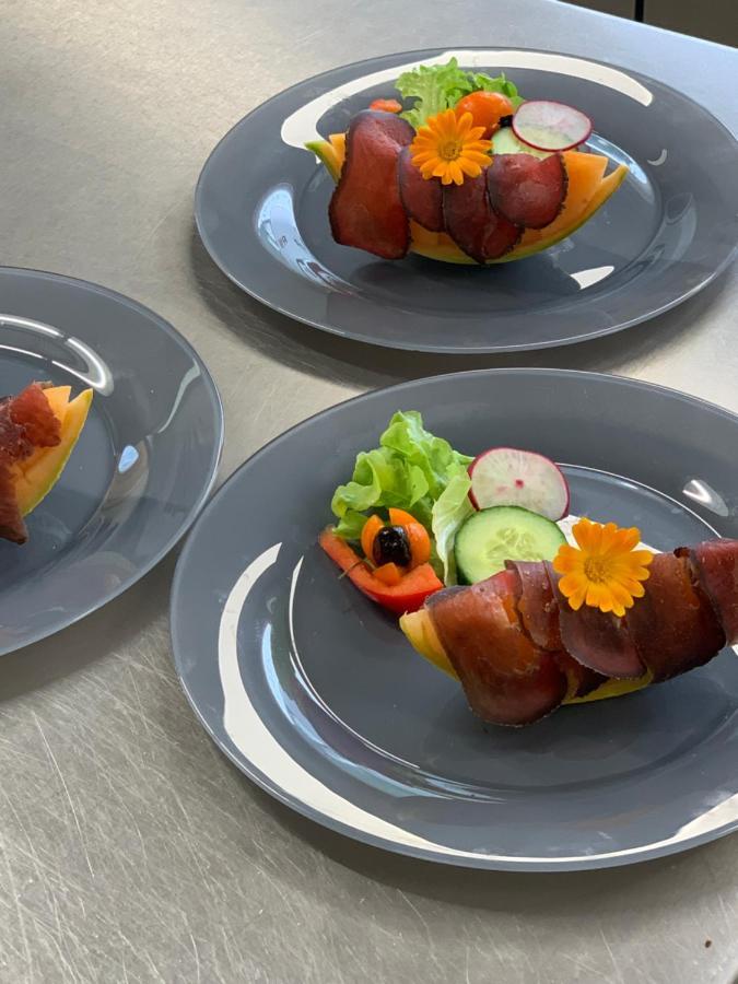Restaurant Emshorn * Oberems